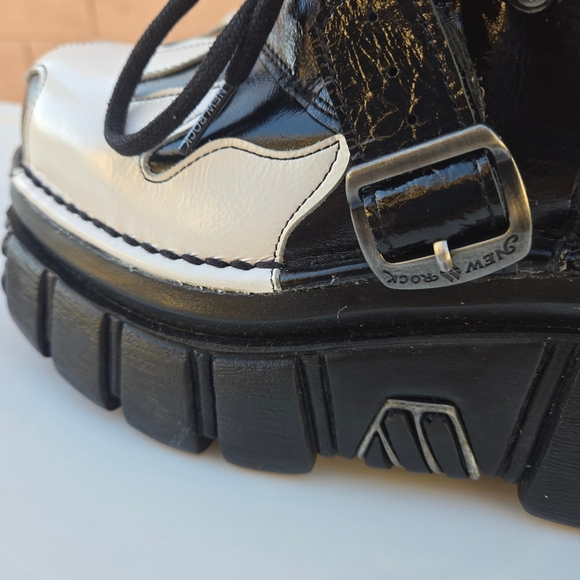 New Rock Metallic M-288-C10 Platform Boots - Picture 3 of 16